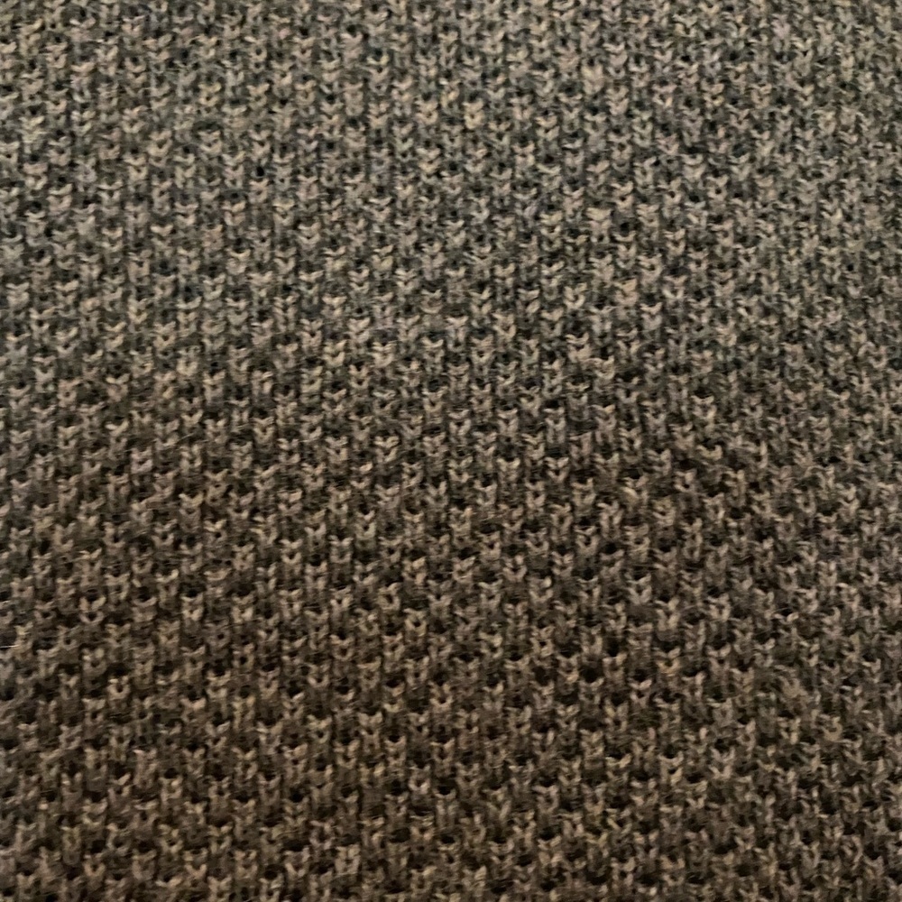 GAP top, thermal style, size Small. V-neck, long sleeves. Olive green. - Picture 4 of 6